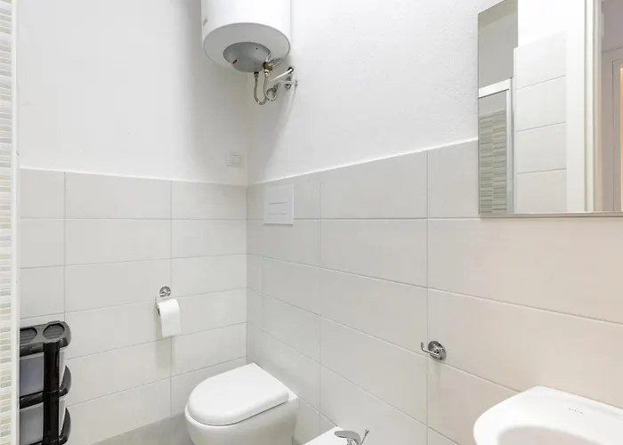 Apartman Apartment In With Swimming Pool And Sea View *